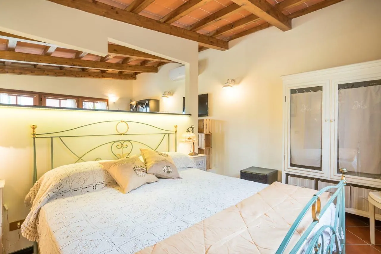 B&B Rosso Baccara 0*, Montevettolini