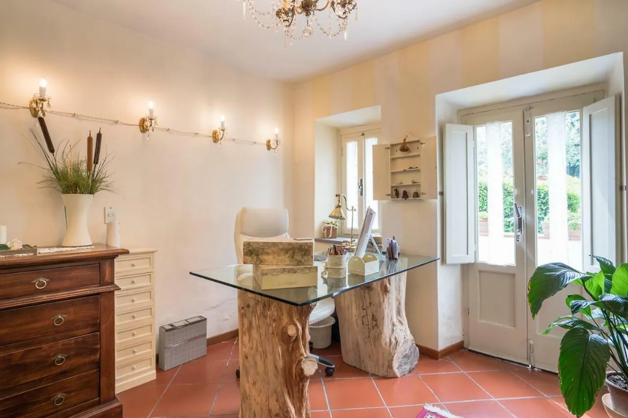 Montevettolini B&B Rosso Baccara 0*,
