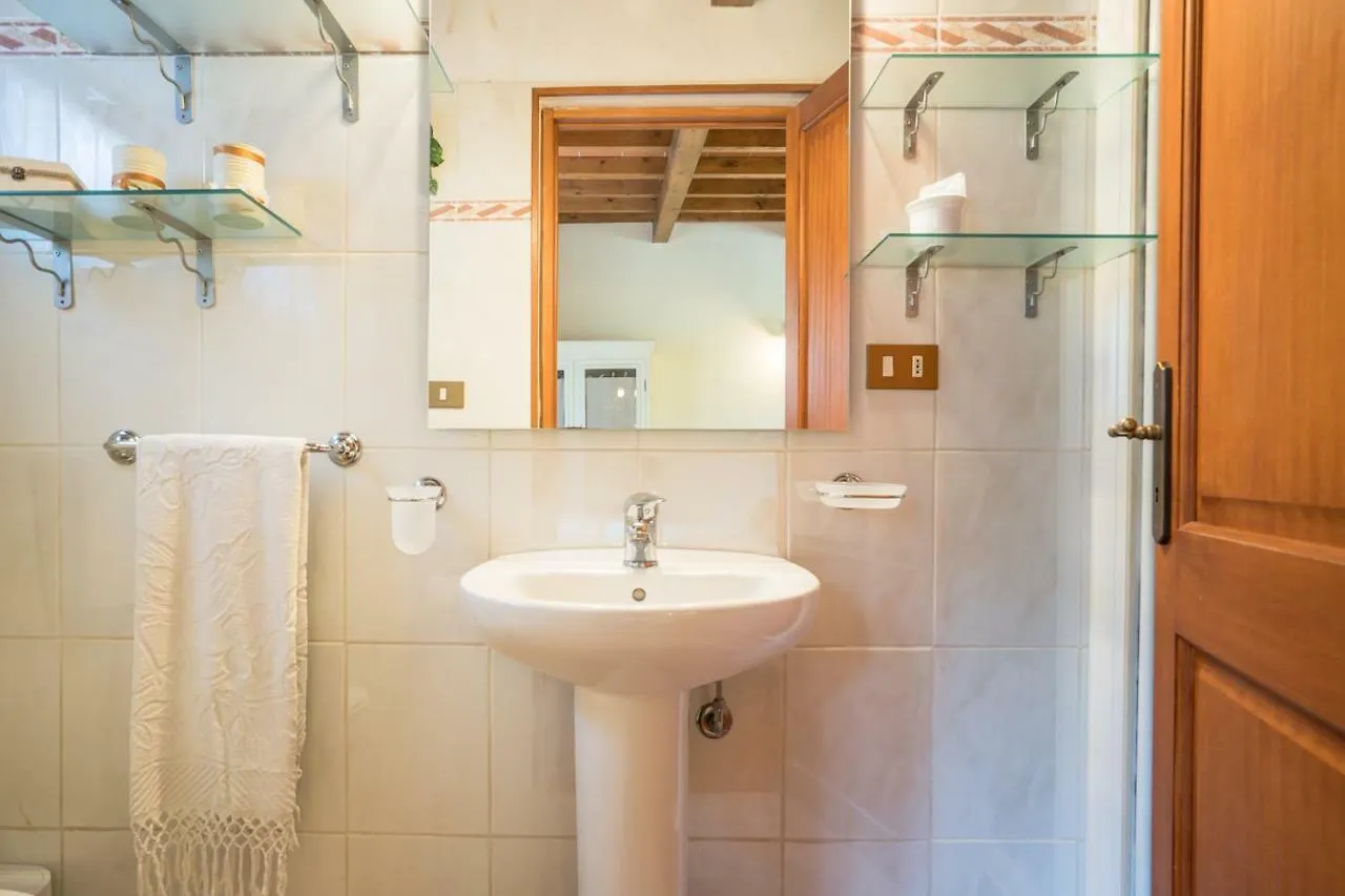 Montevettolini B&B Rosso Baccara